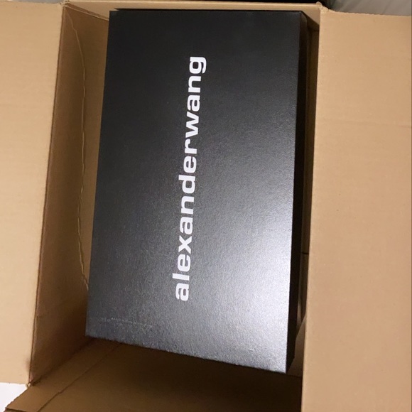 ALEXANDER WANG MULES SIZE 37 fits a 38 also - Picture 8 of 8